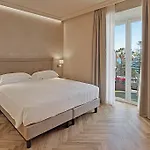 Paradiso Hotel 4*
