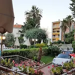 Otel Paradiso 4*