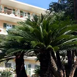 Paradiso 4*