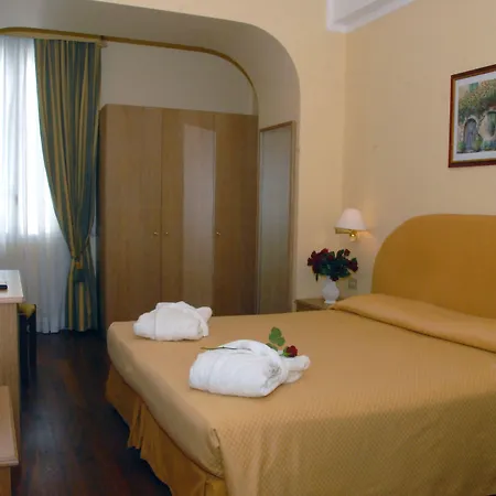 Paradiso 4*
