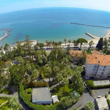 Hotel Paradiso